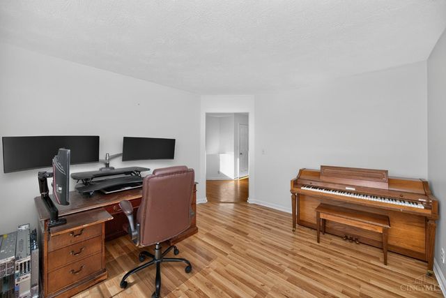 11909 Winston Circle, Forest Park, OH 45240