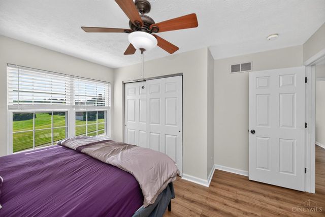 11909 Winston Circle, Forest Park, OH 45240