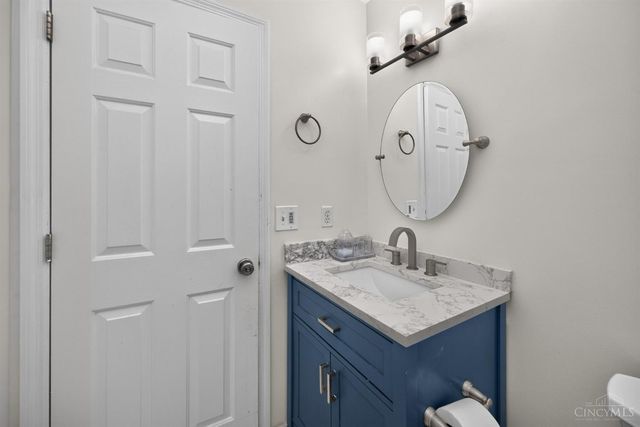 11909 Winston Circle, Forest Park, OH 45240