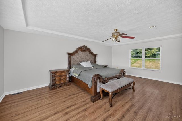 11909 Winston Circle, Forest Park, OH 45240