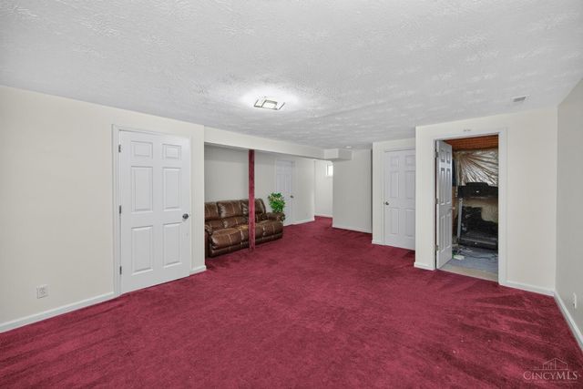 11909 Winston Circle, Forest Park, OH 45240