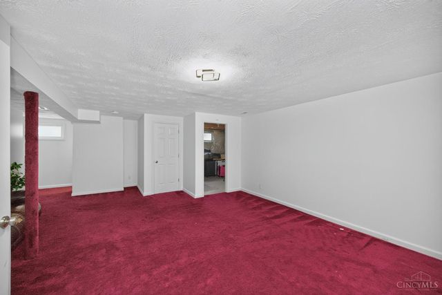 11909 Winston Circle, Forest Park, OH 45240