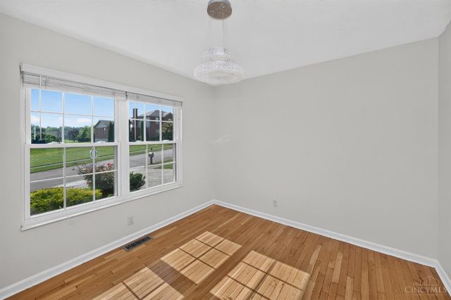 11909 Winston Circle, Forest Park, OH 45240