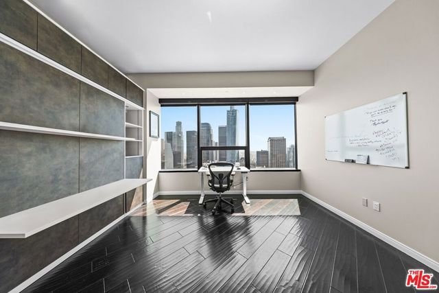 1100 Wilshire Boulevard 3208, Los Angeles, CA 90017