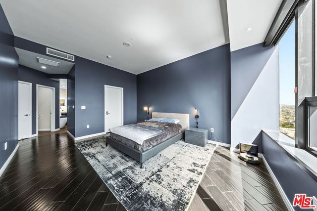 1100 Wilshire Boulevard 3208, Los Angeles, CA 90017