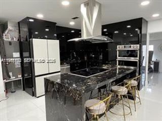 6190 W 14th Ave, Hialeah, FL 33012