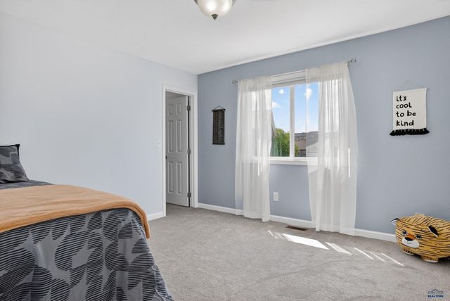 401 KAHLER CT, Rapid City, SD 57701