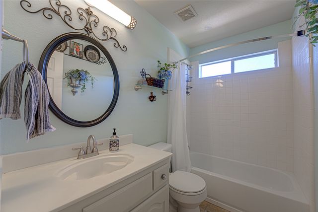 130 W Clubview Court, Murphy, TX 75094