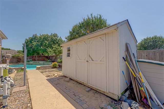 130 W Clubview Court, Murphy, TX 75094