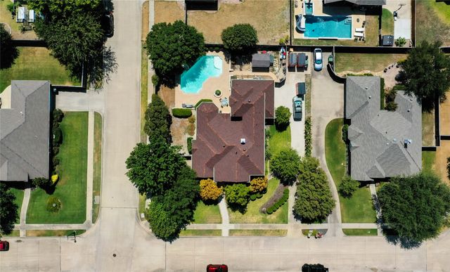 130 W Clubview Court, Murphy, TX 75094