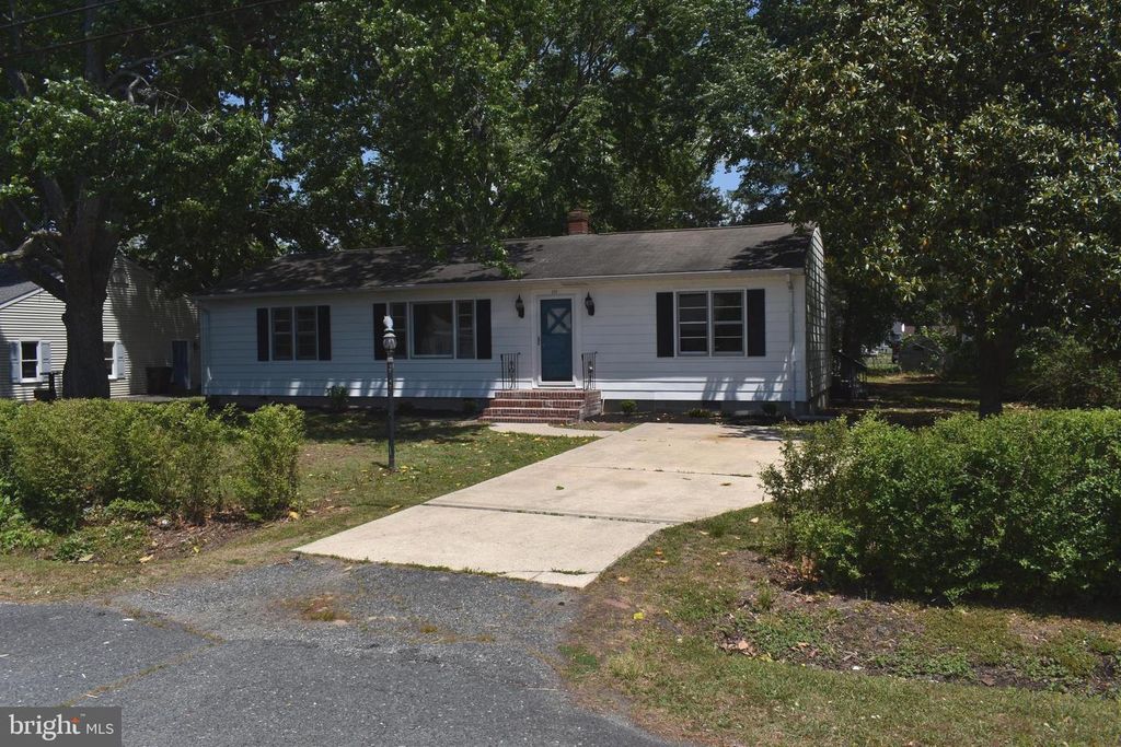 Image 1 of property listing at 111 RICHARDSON DR, Cambridge, MD 21613