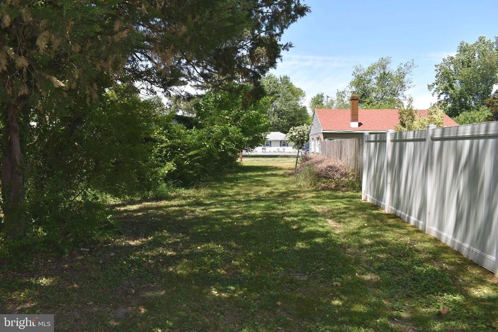 Image 16 of property listing at 111 RICHARDSON DR, Cambridge, MD 21613