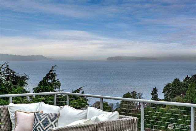 1832 Shoreview Lane SW, Burien, WA 98146