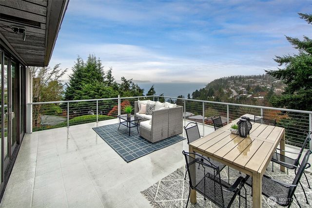 1832 Shoreview Lane SW, Burien, WA 98146