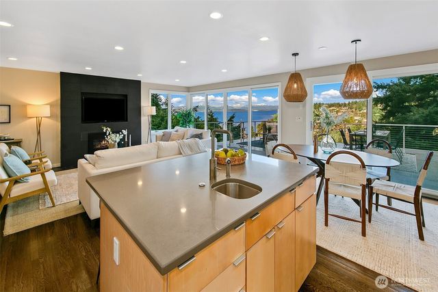 1832 Shoreview Lane SW, Burien, WA 98146