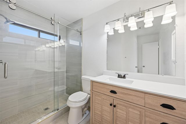 6301 Meadow Glen Drive, Arlington, TX 76018