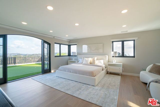 13211 Mulholland Drive, Beverly Hills, CA 90210