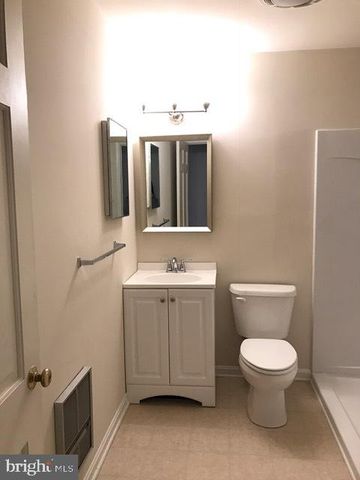 1214 WILLIAM ST, Fredericksburg, VA 22401