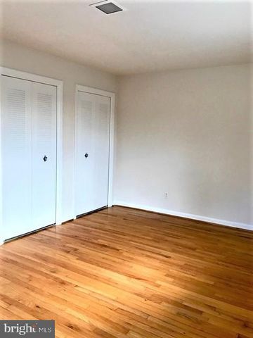 1214 WILLIAM ST, Fredericksburg, VA 22401