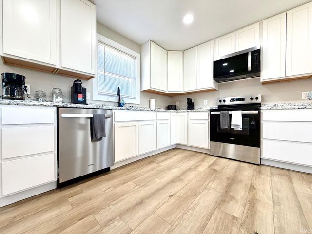 103 E Warren Street, Mitchell, IN 47446