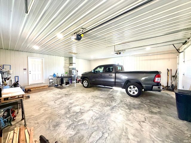 103 E Warren Street, Mitchell, IN 47446