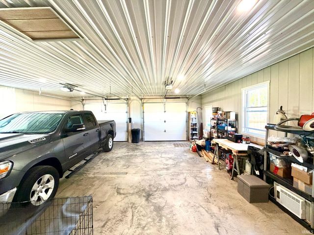 103 E Warren Street, Mitchell, IN 47446