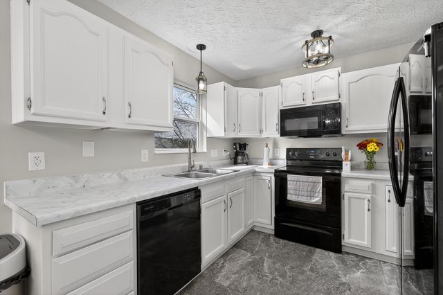 341 Harvest Way, Crittenden, KY 41030