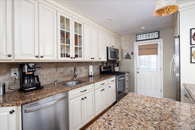 32 Yost Boulevard, Oceanside, NY 11572