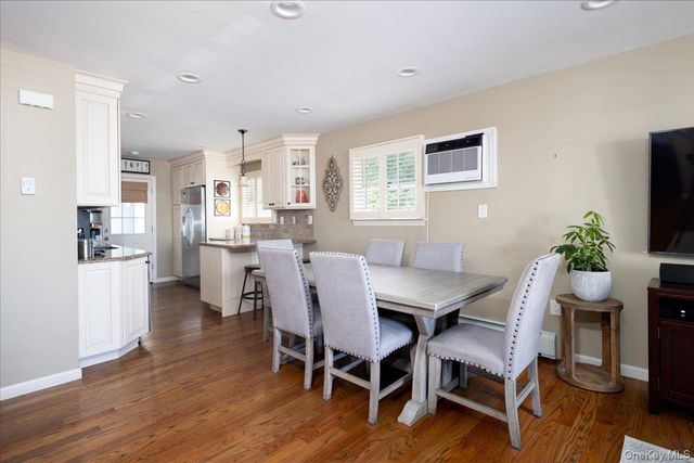 32 Yost Boulevard, Oceanside, NY 11572