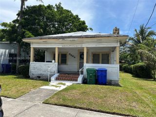3566 Thomas Avenue, Miami, FL 33133
