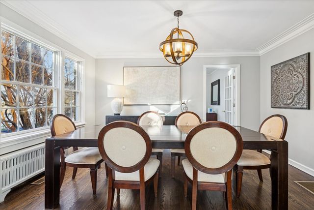 6770 N Keota Avenue, Chicago, IL 60646