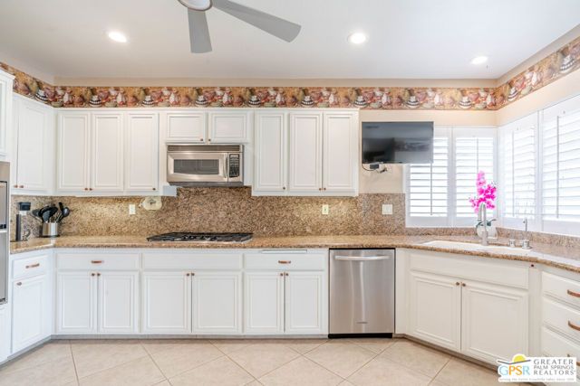 77553 Carinda Court, Palm Desert, CA 92211