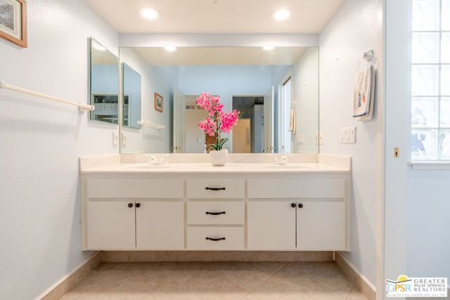 77553 Carinda Court, Palm Desert, CA 92211