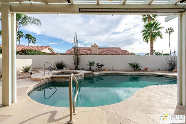 77553 Carinda Court, Palm Desert, CA 92211