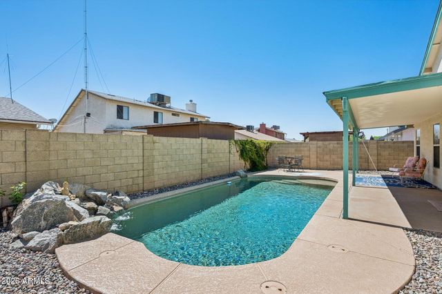 8039 W GEORGIA Avenue, Glendale, AZ 85303