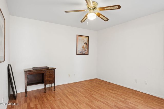 8039 W GEORGIA Avenue, Glendale, AZ 85303