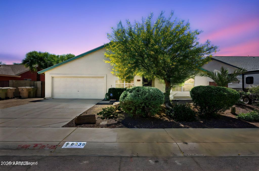 8039 W GEORGIA Avenue, Glendale, AZ 85303