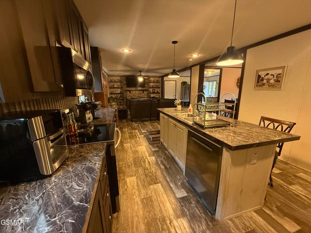 1291 Bluets Road, Newport, TN 37821