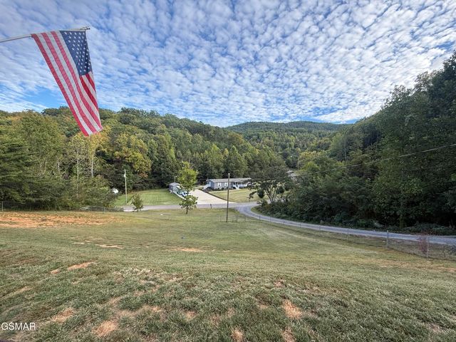 1291 Bluets Road, Newport, TN 37821