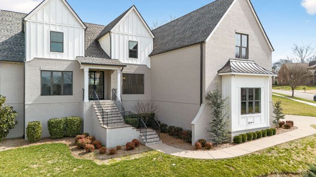 209 Moore Haven Cir, Lebanon, TN 37087