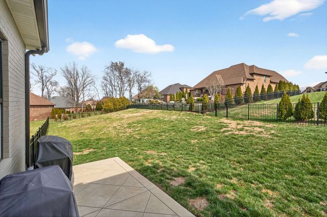 209 Moore Haven Cir, Lebanon, TN 37087