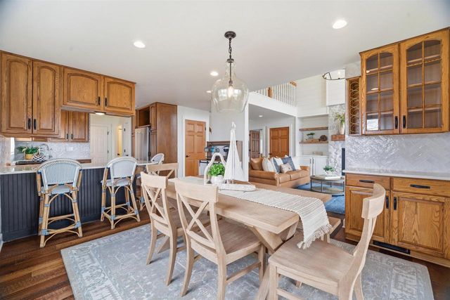 6097 E LYNGAAS ROAD, Winneconne, WI 54986