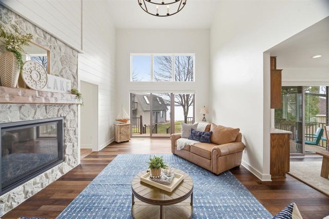 6097 E LYNGAAS ROAD, Winneconne, WI 54986