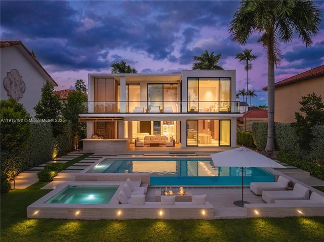 94 S Hibiscus Dr, Miami Beach, FL 33139