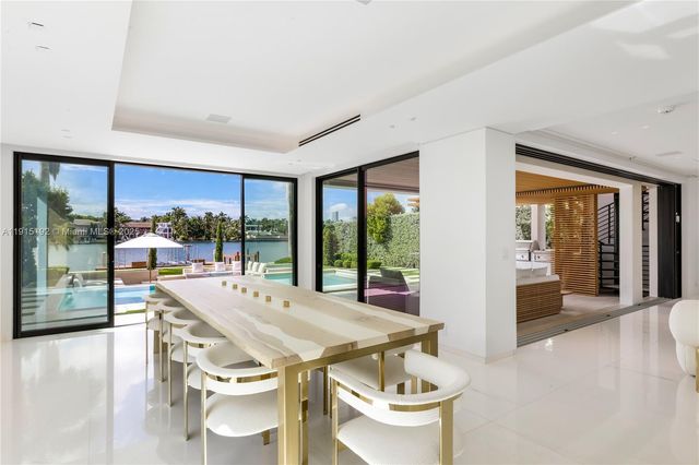 94 S Hibiscus Dr, Miami Beach, FL 33139