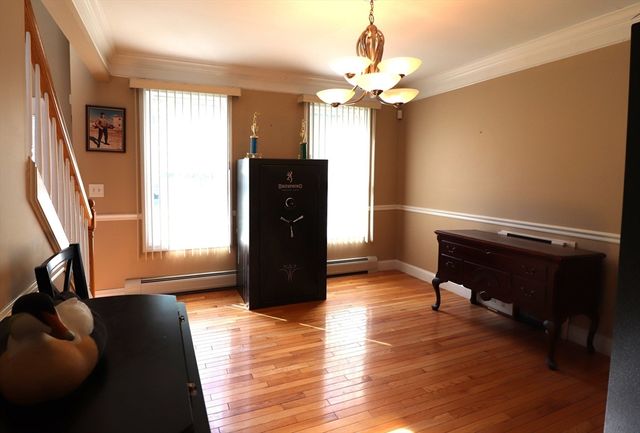 2 Collins Ln, Dartmouth, MA 02747