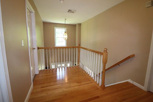 2 Collins Ln, Dartmouth, MA 02747