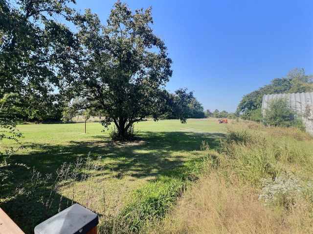 1310 E 93rd St N, Valley Center, KS 67147