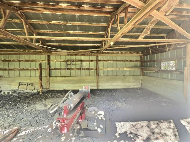 1310 E 93rd St N, Valley Center, KS 67147