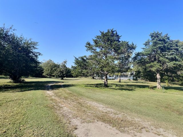 1310 E 93rd St N, Valley Center, KS 67147